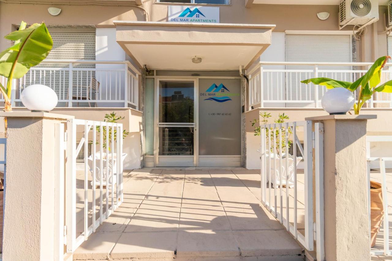 Del Mar Apartments I Αγία Τριάδα Εξωτερικό φωτογραφία