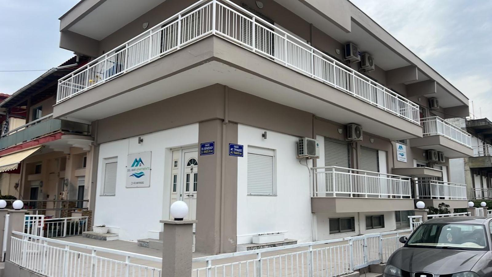Del Mar Apartments I Αγία Τριάδα Εξωτερικό φωτογραφία